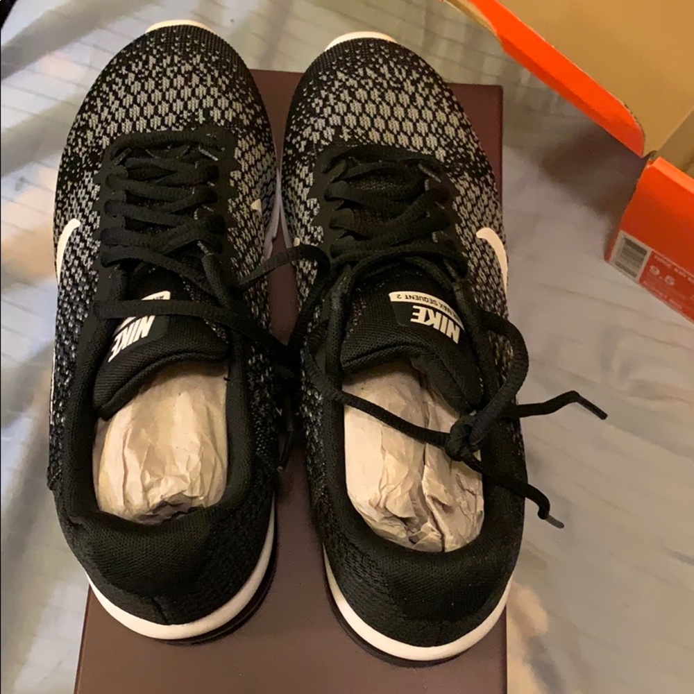 Nike Air Max Sequent 2